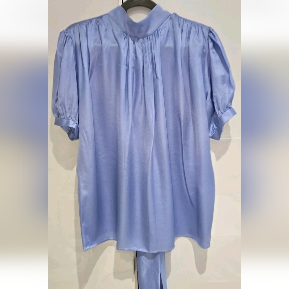 COSTARELLOS  MOCK NECKLINE BACK-BOW TOP SIZE 40 DESIGNER BLUE SILK-VISVOSE
